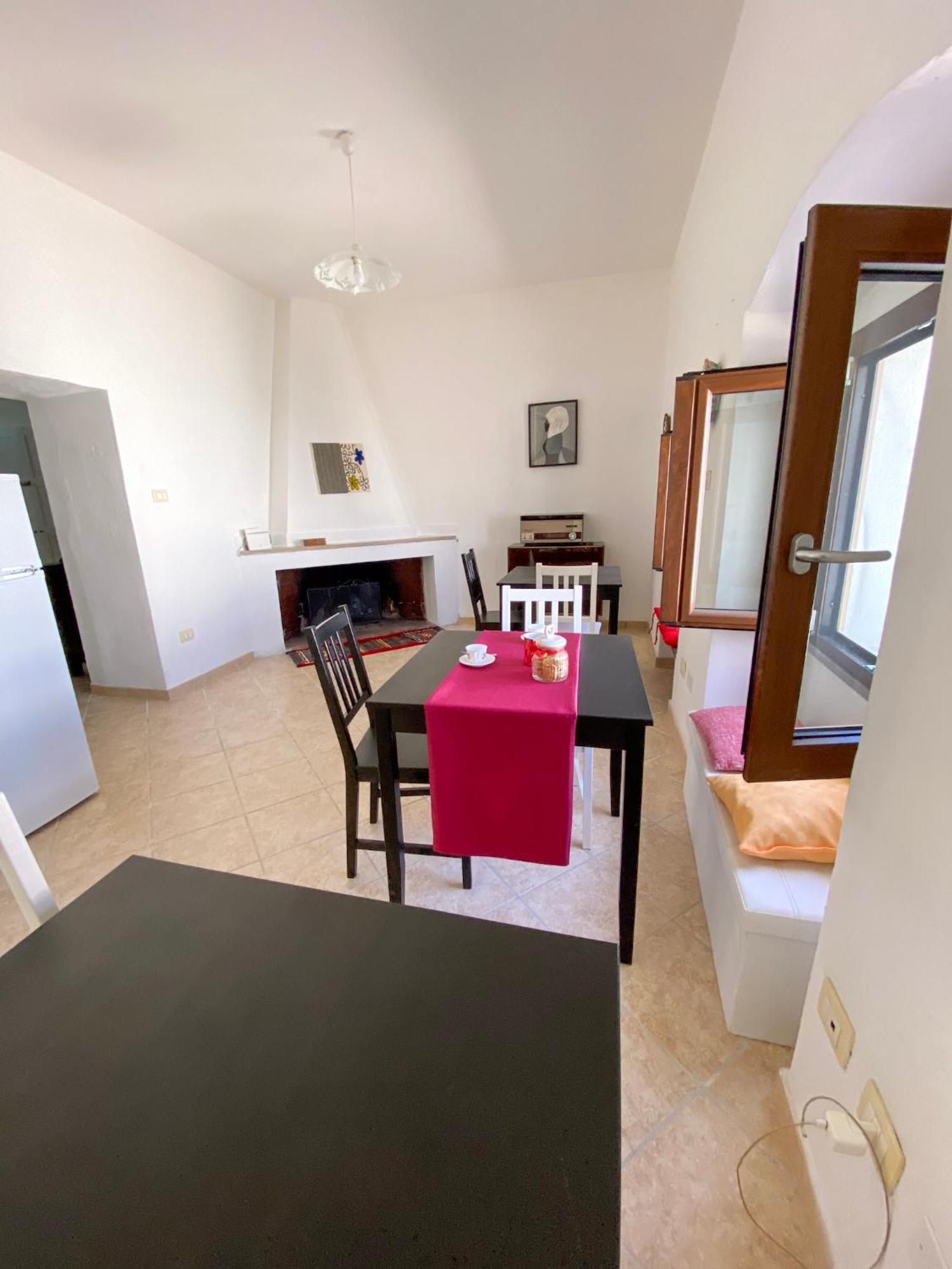 B&B Lichitu Sedilo Esterno foto